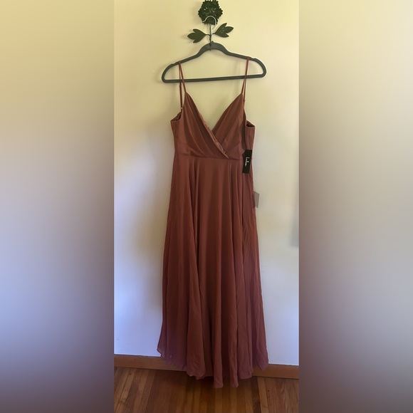 Lulu’s Bridesmaid Dress NWT Dusty Rose - Picture 1 of 3